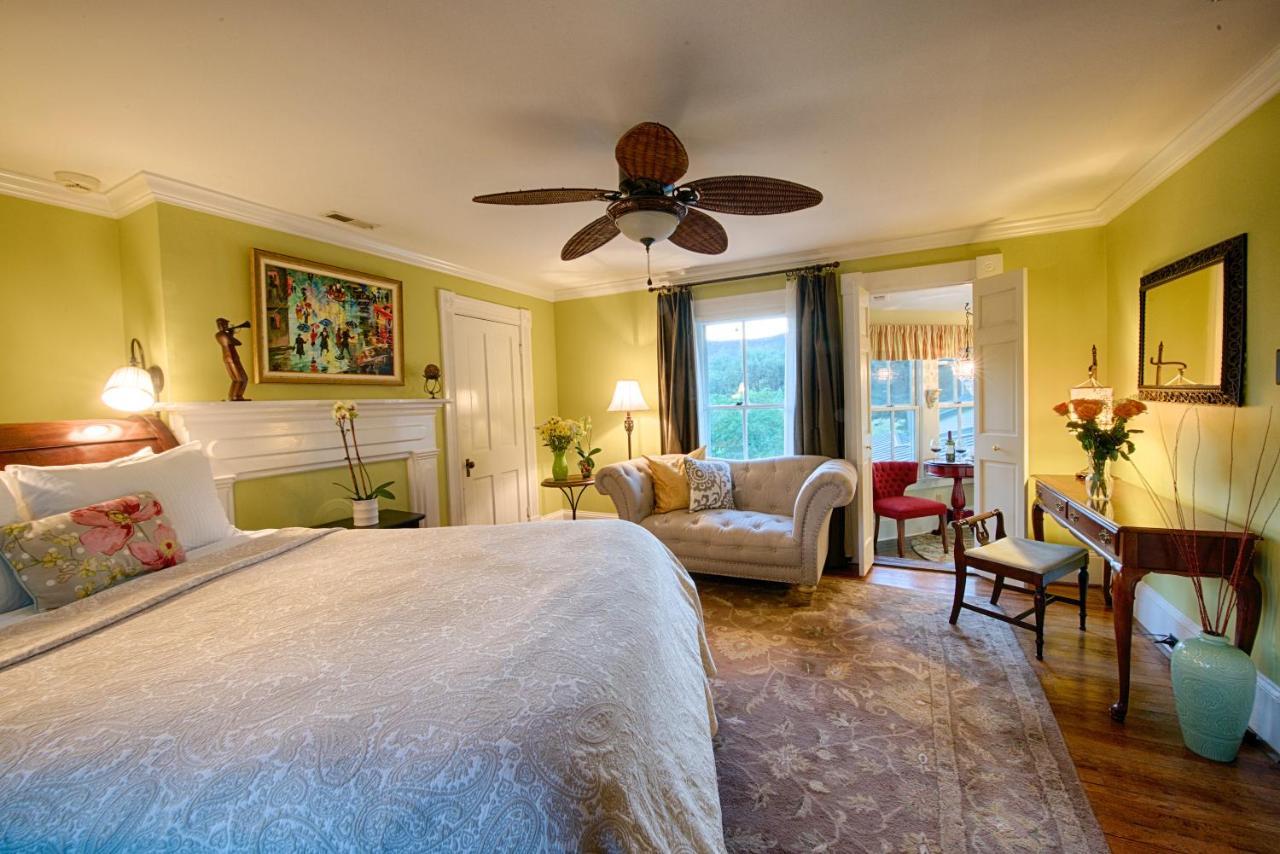 Bed & Breakfast Foster Harris House *